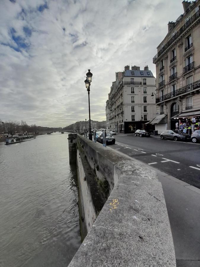 Cosy 2 Pieces Typiquement Parisien A Notre-Dame Apartment Exterior photo