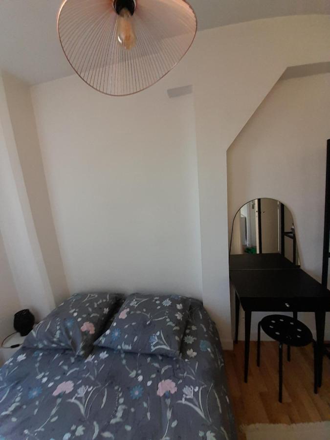 Cosy 2 Pieces Typiquement Parisien A Notre-Dame Apartment Exterior photo